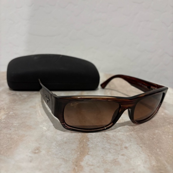 Maui Jim Lava Flow MJ250-10B sunglasses